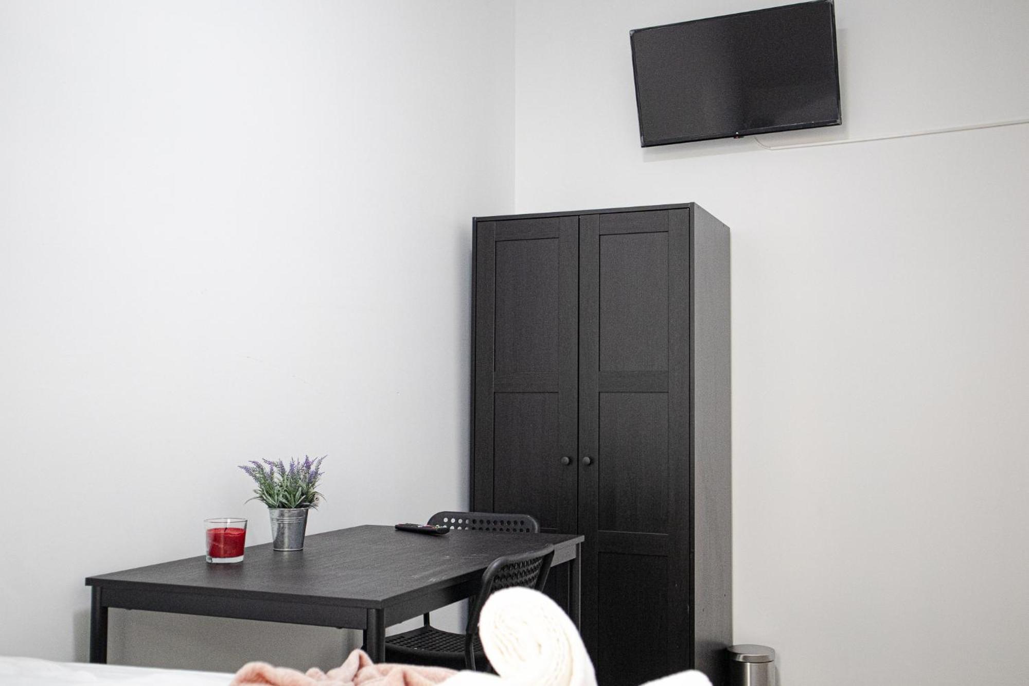 Affordable 5-Br Shared Apartment / Enkplatz U3 Getaway 维也纳 外观 照片
